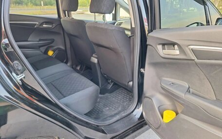 Honda Fit III, 2013 год, 1 090 000 рублей, 13 фотография
