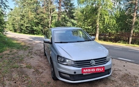 Volkswagen Polo VI (EU Market), 2015 год, 490 000 рублей, 2 фотография
