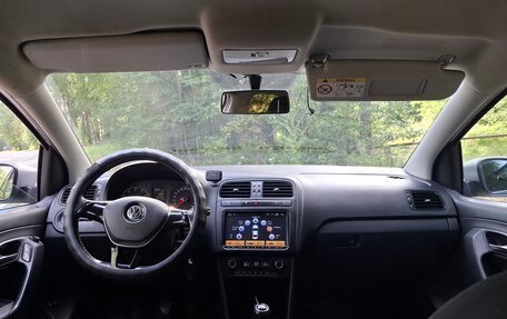 Volkswagen Polo VI (EU Market), 2015 год, 490 000 рублей, 10 фотография