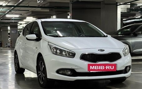 KIA cee'd III, 2012 год, 1 100 000 рублей, 2 фотография