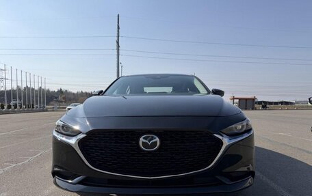 Mazda 3, 2022 год, 1 700 000 рублей, 2 фотография