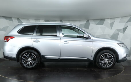 Mitsubishi Outlander III рестайлинг 3, 2018 год, 1 525 000 рублей, 4 фотография