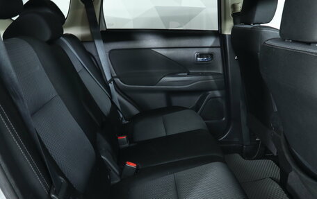 Mitsubishi Outlander III рестайлинг 3, 2018 год, 1 525 000 рублей, 27 фотография