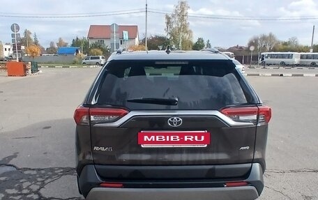 Toyota RAV4, 2021 год, 3 480 000 рублей, 3 фотография
