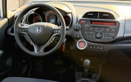 Honda Jazz II рестайлинг, 2011 год, 959 000 рублей, 29 фотография