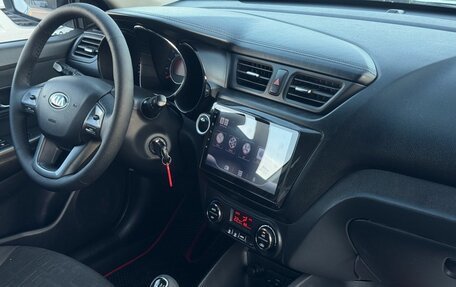 KIA Rio III рестайлинг, 2013 год, 775 000 рублей, 22 фотография