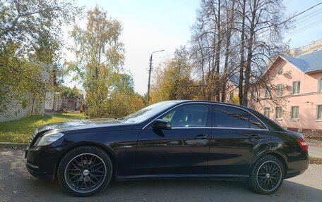 Mercedes-Benz E-Класс, 2010 год, 1 200 000 рублей, 4 фотография