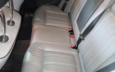 Mercedes-Benz E-Класс, 2010 год, 1 200 000 рублей, 9 фотография