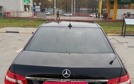 Mercedes-Benz E-Класс, 2010 год, 1 200 000 рублей, 2 фотография