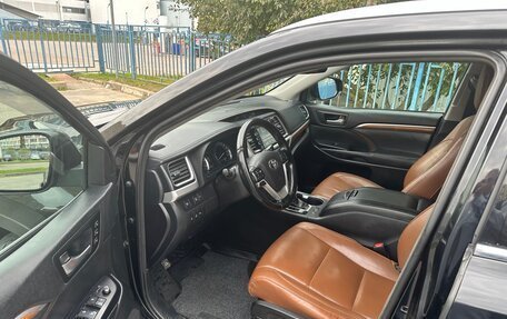 Toyota Highlander III, 2017 год, 2 950 000 рублей, 8 фотография