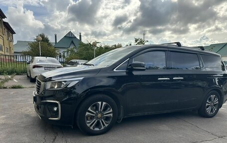 KIA Carnival III, 2019 год, 2 500 000 рублей, 8 фотография