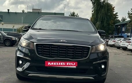 KIA Carnival III, 2019 год, 2 500 000 рублей, 6 фотография