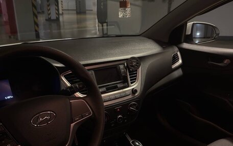 Hyundai Solaris II рестайлинг, 2021 год, 1 500 000 рублей, 9 фотография
