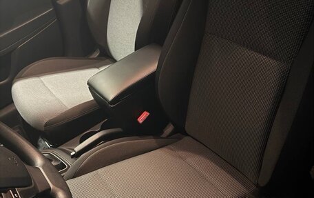 Hyundai Solaris II рестайлинг, 2021 год, 1 500 000 рублей, 8 фотография