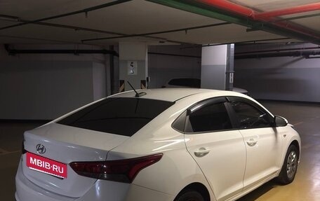 Hyundai Solaris II рестайлинг, 2021 год, 1 500 000 рублей, 2 фотография