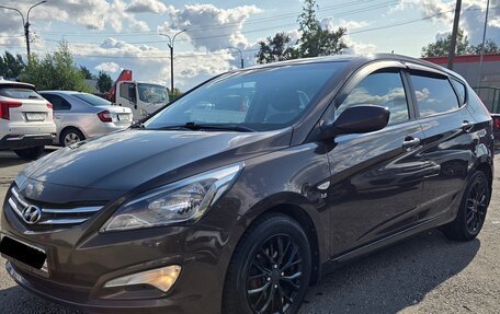 Hyundai Solaris II рестайлинг, 2016 год, 950 000 рублей, 1 фотография