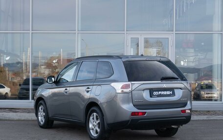 Mitsubishi Outlander III рестайлинг 3, 2012 год, 1 471 000 рублей, 2 фотография