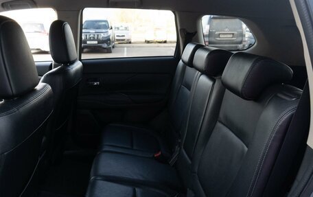 Mitsubishi Outlander III рестайлинг 3, 2012 год, 1 471 000 рублей, 14 фотография