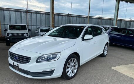 Volvo V60 I, 2015 год, 1 850 000 рублей, 3 фотография