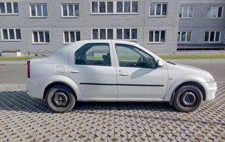 Renault Logan I, 2013 год, 300 000 рублей, 3 фотография