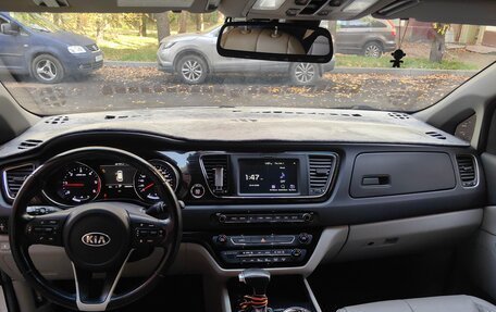 KIA Carnival III, 2018 год, 2 850 000 рублей, 5 фотография