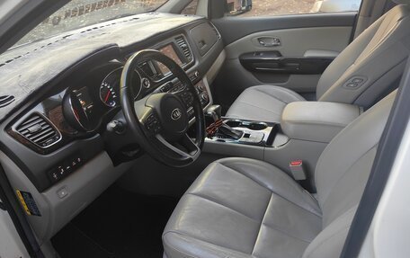 KIA Carnival III, 2018 год, 2 850 000 рублей, 13 фотография