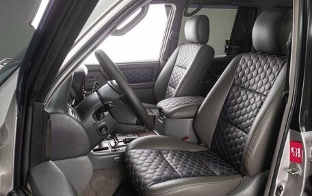Toyota Land Cruiser 100 рестайлинг 2, 2001 год, 1 529 000 рублей, 10 фотография
