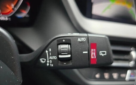 BMW 1 серия, 2020 год, 2 610 000 рублей, 11 фотография
