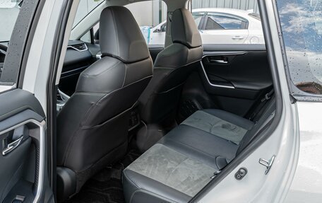 Toyota RAV4, 2025 год, 3 898 000 рублей, 11 фотография