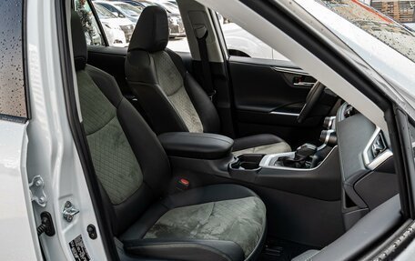 Toyota RAV4, 2025 год, 3 898 000 рублей, 8 фотография