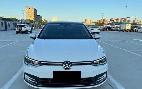Volkswagen Golf VIII, 2023 год, 1 875 000 рублей, 6 фотография
