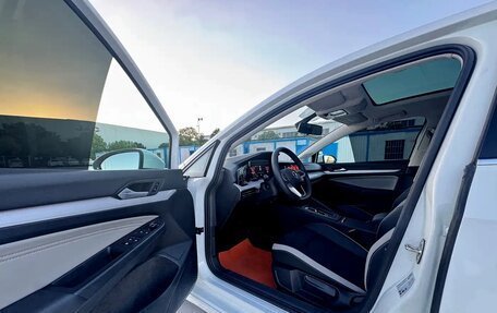 Volkswagen Golf VIII, 2023 год, 1 875 000 рублей, 7 фотография