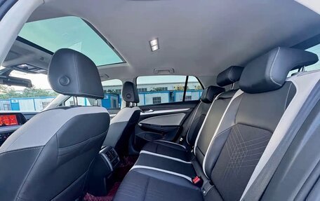 Volkswagen Golf VIII, 2023 год, 1 875 000 рублей, 12 фотография
