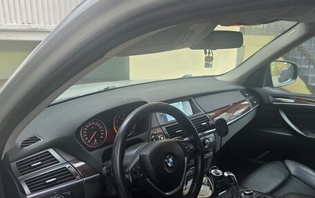 BMW X5, 2010 год, 1 950 000 рублей, 13 фотография