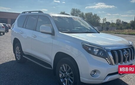 Toyota Land Cruiser Prado 150 рестайлинг 2, 2017 год, 4 500 000 рублей, 5 фотография