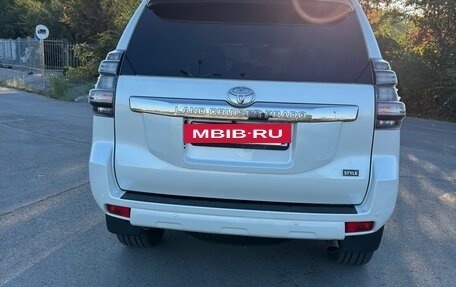 Toyota Land Cruiser Prado 150 рестайлинг 2, 2017 год, 4 500 000 рублей, 3 фотография