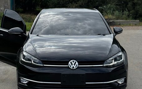 Volkswagen Golf VII, 2018 год, 1 800 000 рублей, 5 фотография