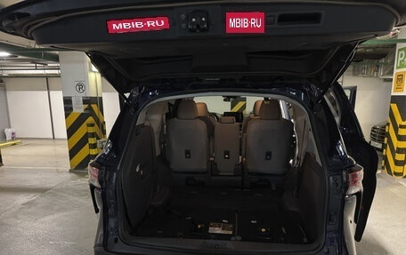 Toyota Sienna, 2020 год, 3 449 000 рублей, 18 фотография