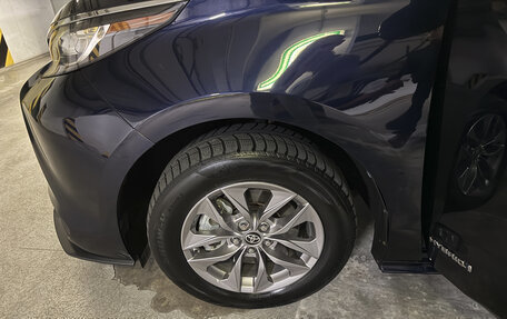 Toyota Sienna, 2020 год, 3 449 000 рублей, 24 фотография