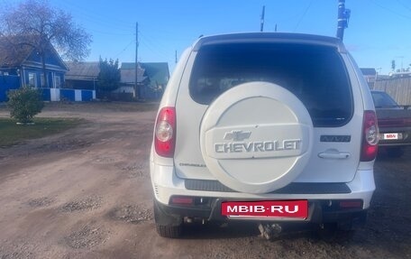 Chevrolet Niva I рестайлинг, 2012 год, 750 000 рублей, 2 фотография