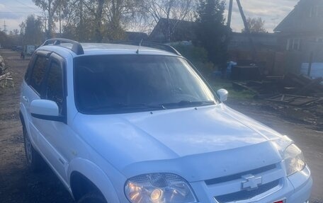 Chevrolet Niva I рестайлинг, 2012 год, 750 000 рублей, 5 фотография