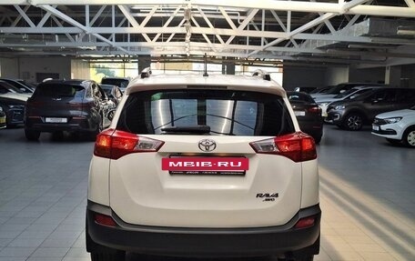 Toyota RAV4, 2014 год, 1 750 000 рублей, 6 фотография