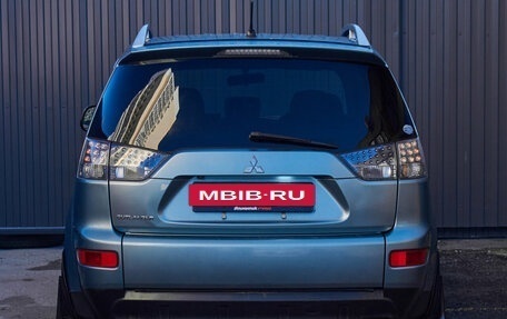 Mitsubishi Outlander III рестайлинг 3, 2005 год, 880 000 рублей, 7 фотография
