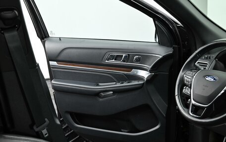 Ford Explorer VI, 2018 год, 2 355 000 рублей, 11 фотография