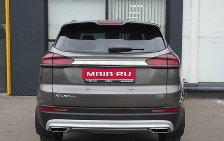 Geely Atlas, 2023 год, 2 100 000 рублей, 6 фотография