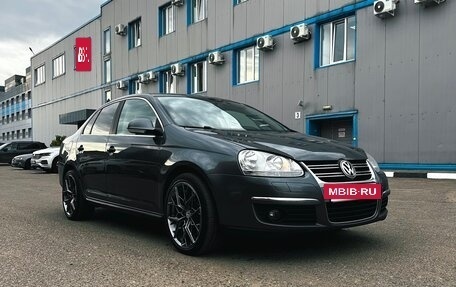 Volkswagen Jetta VI, 2008 год, 800 000 рублей, 2 фотография