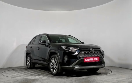 Toyota RAV4, 2022 год, 3 350 000 рублей, 3 фотография