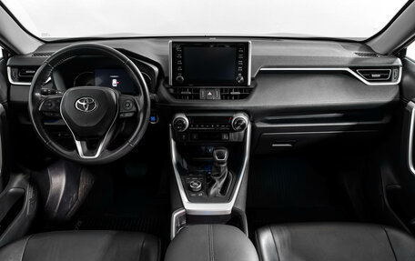 Toyota RAV4, 2022 год, 3 350 000 рублей, 14 фотография