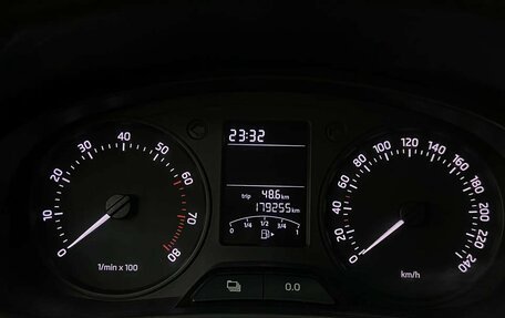 Skoda Rapid I, 2015 год, 990 000 рублей, 15 фотография