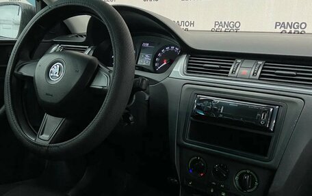 Skoda Rapid I, 2015 год, 990 000 рублей, 18 фотография